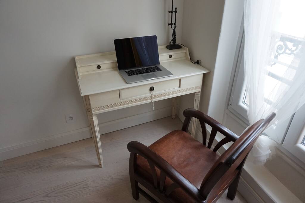 Bureau / Desk