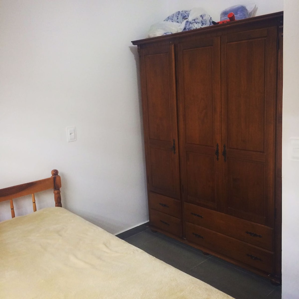 غرفة النوم 1