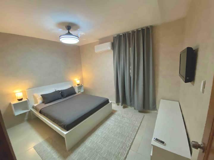 غرفة النوم الرئيسية