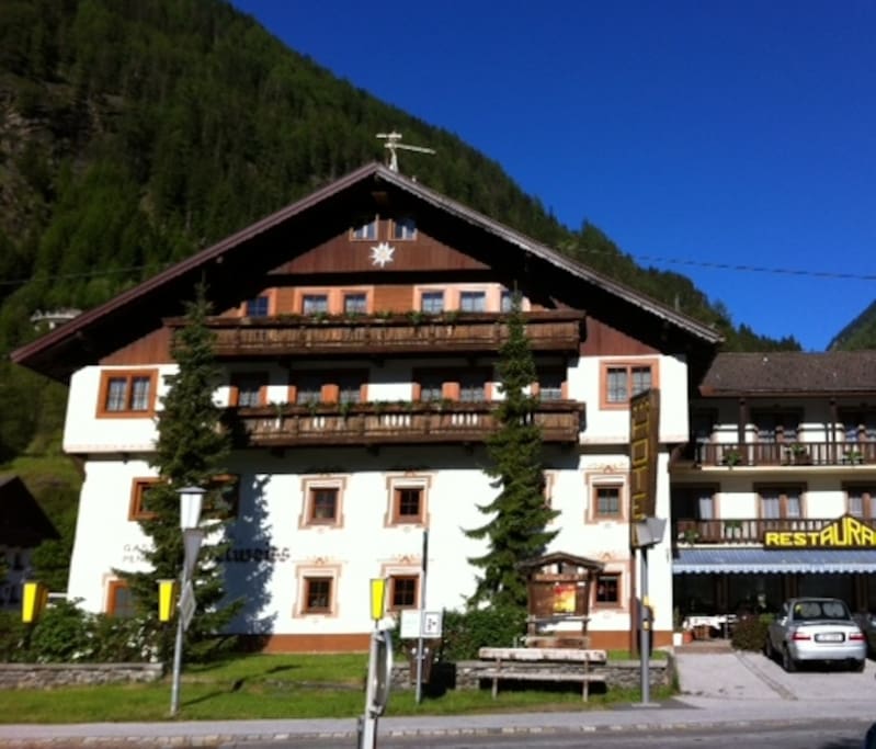 Hotel Edelweiss***