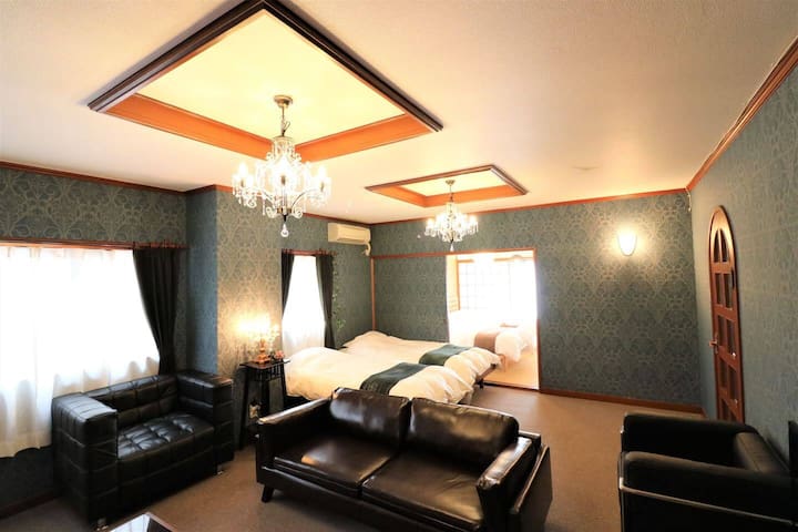 HI) 4BR/2 shower & 2 toilet/Direct access Shinjuku gallery image 2