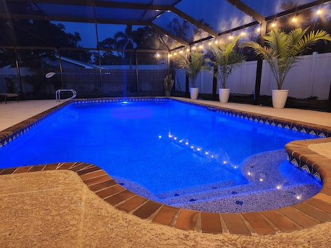 Ft. Myers Retreat, Pool, Families, Golf, Beaches!