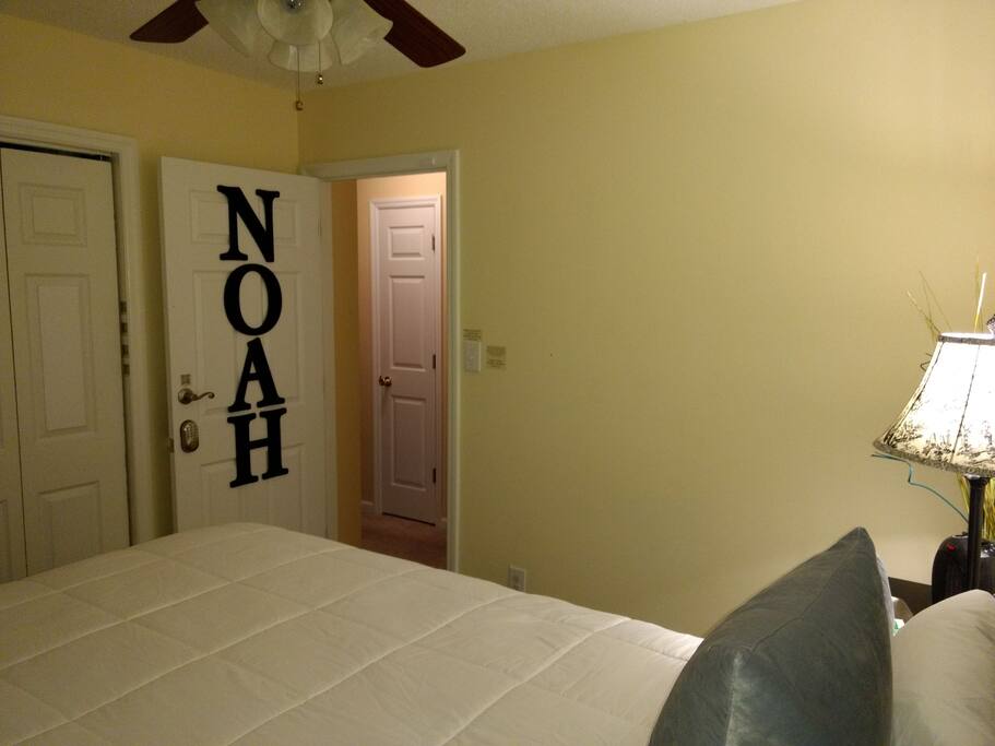 Noah Room