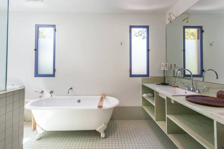 Heather's Angels managed Airbnb listing 3