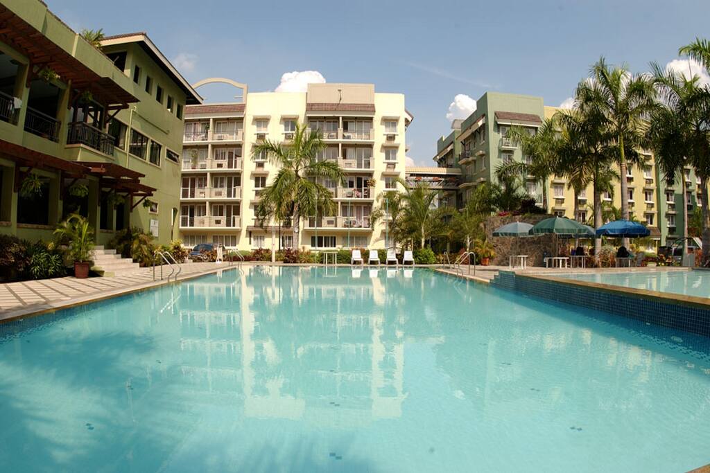 Clubhouse and Swimming Pool with kiddies pool.
