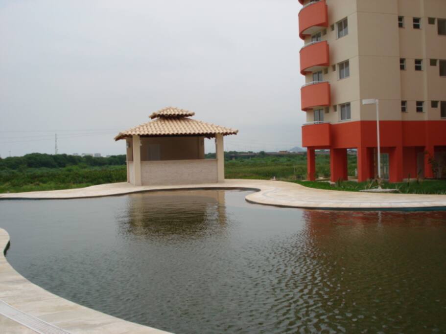Piscina e sauna disponíveis