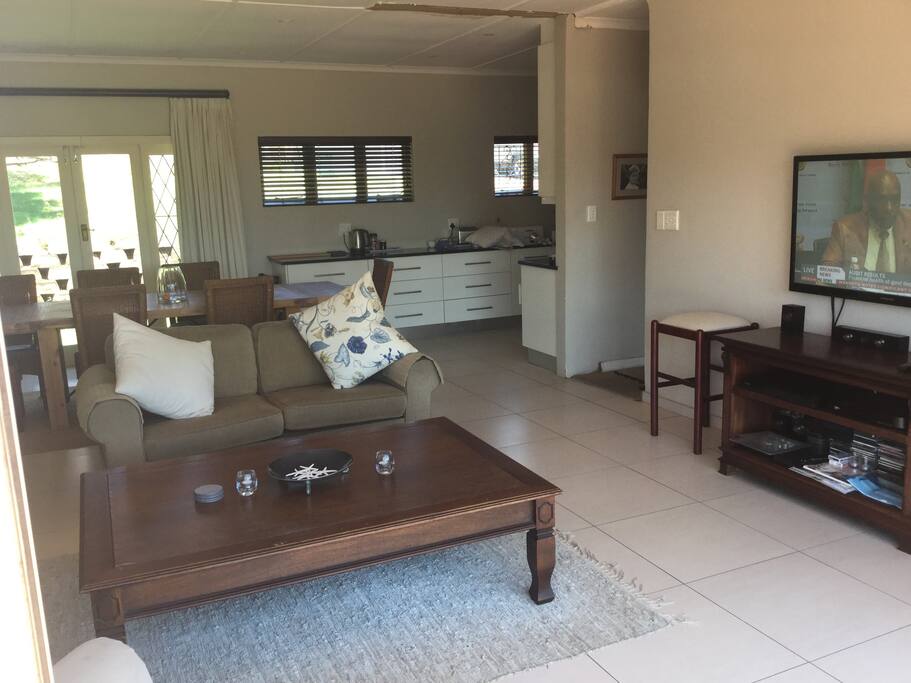 Lounge and dining area