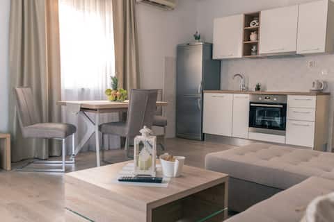 Top Airbnb: Apartment Evelin 1 in Općina Tučepi