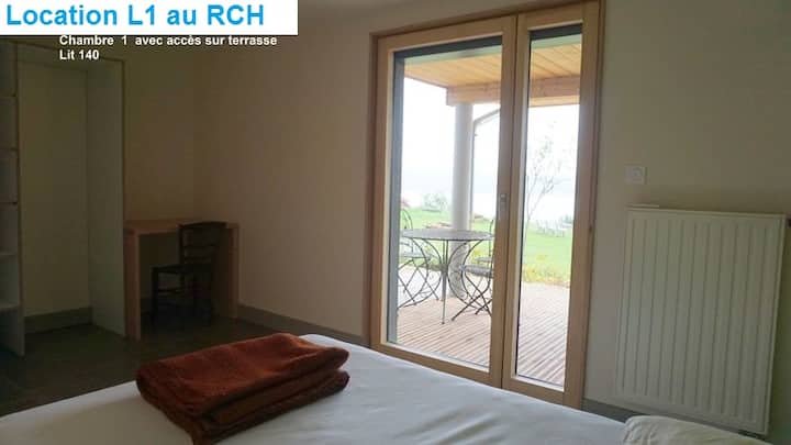 CH 1  RCH con escritorio, cama 140.