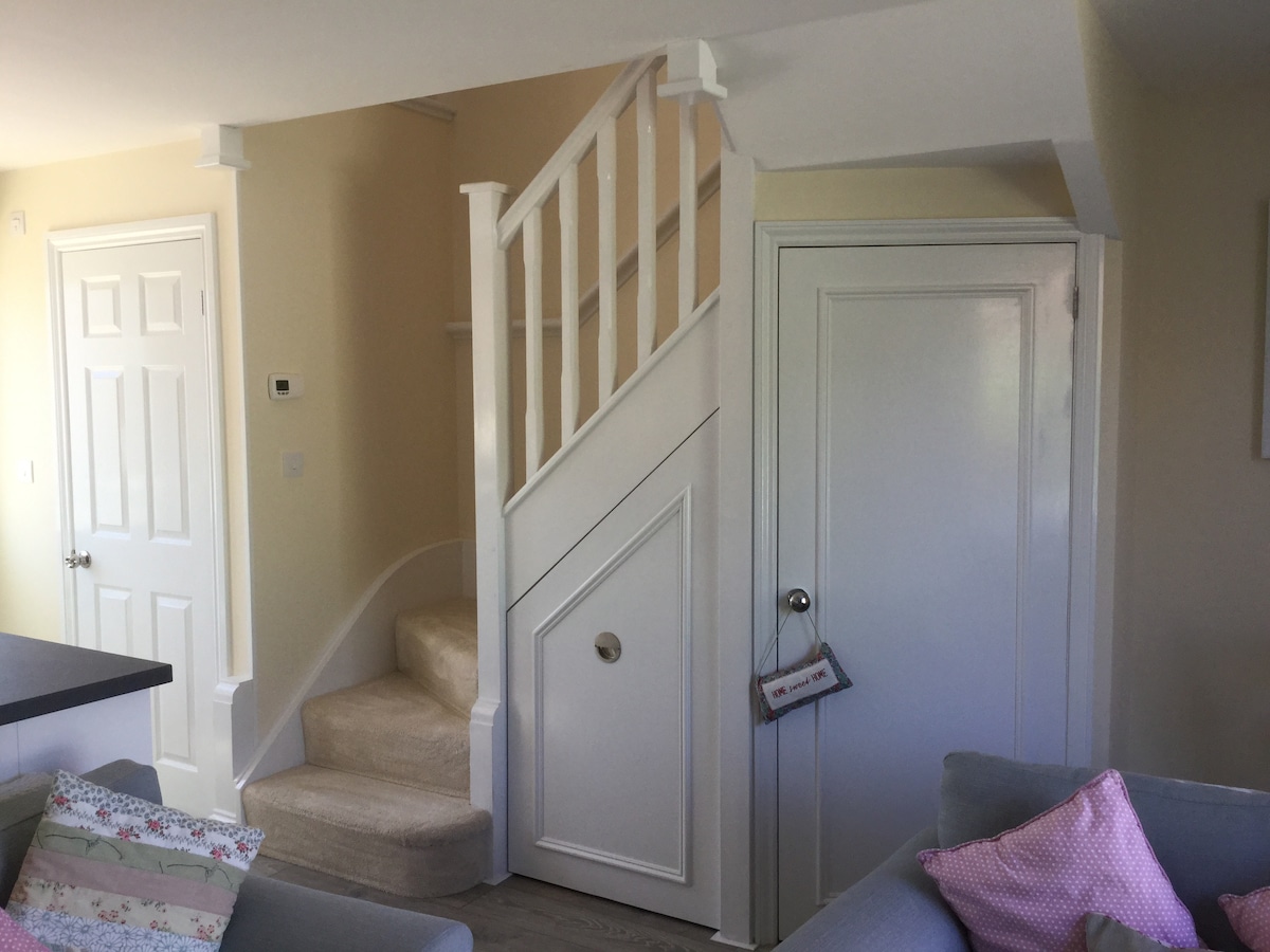 Top Airbnb: Fantastic homely holiday home near Sandown beach in Sandown