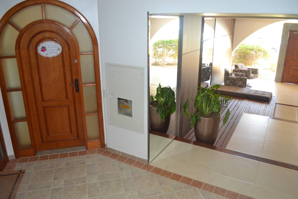 Hall de entrada + Porta de entrada