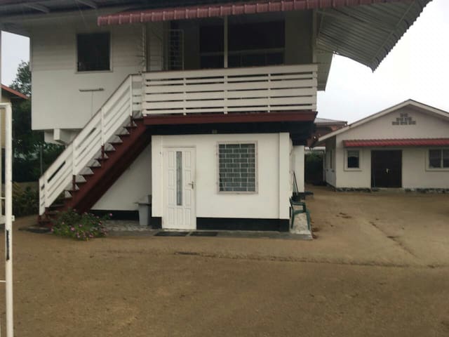 Benedenwoning Max 3 Personen Koppel Met 1 Kind Feb 21 Guest Suite In Paramaribo Suriname 2 Bedroom 1 Bathroom
