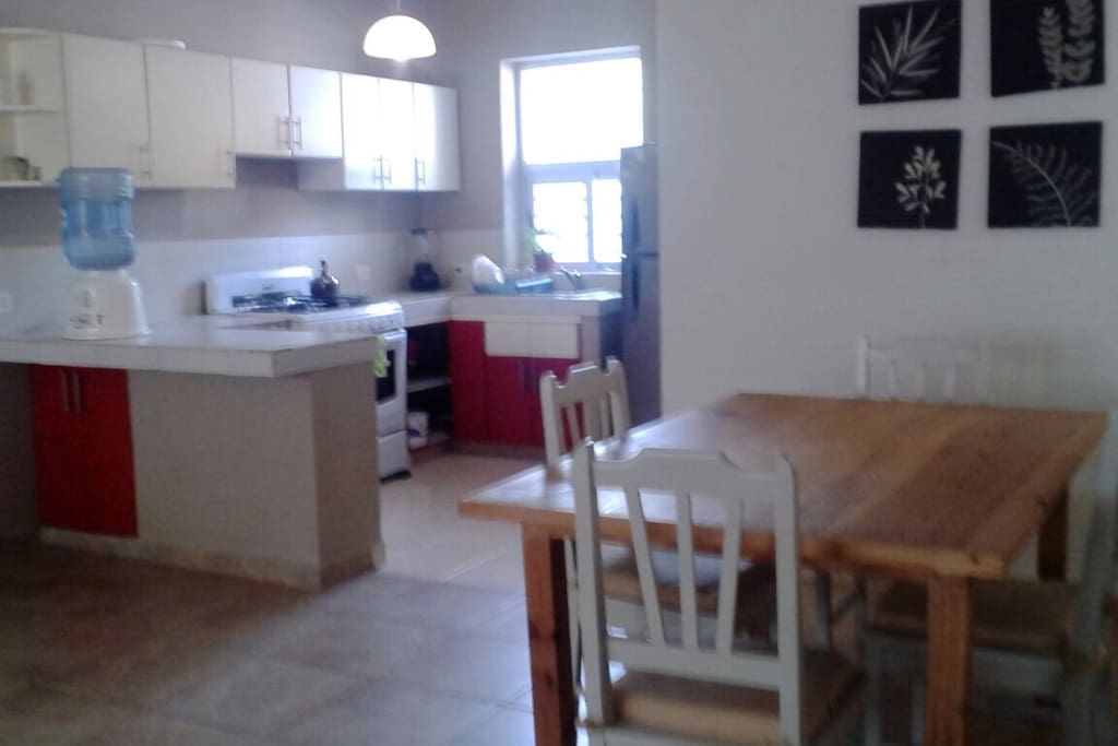 Cocina y comedor