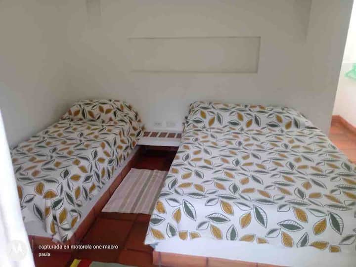 ٠٠/١٥-٠٠/١٣ جلسة مغلقة غرفة اﻻجتماع ٢