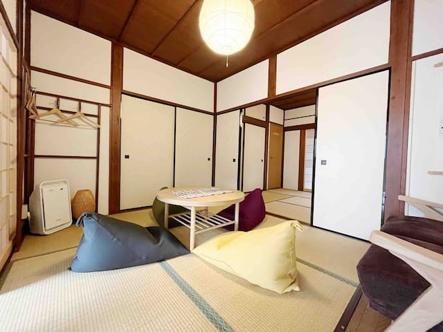 Cozy Tatami House, Nice Area&Good Access in Osaka!