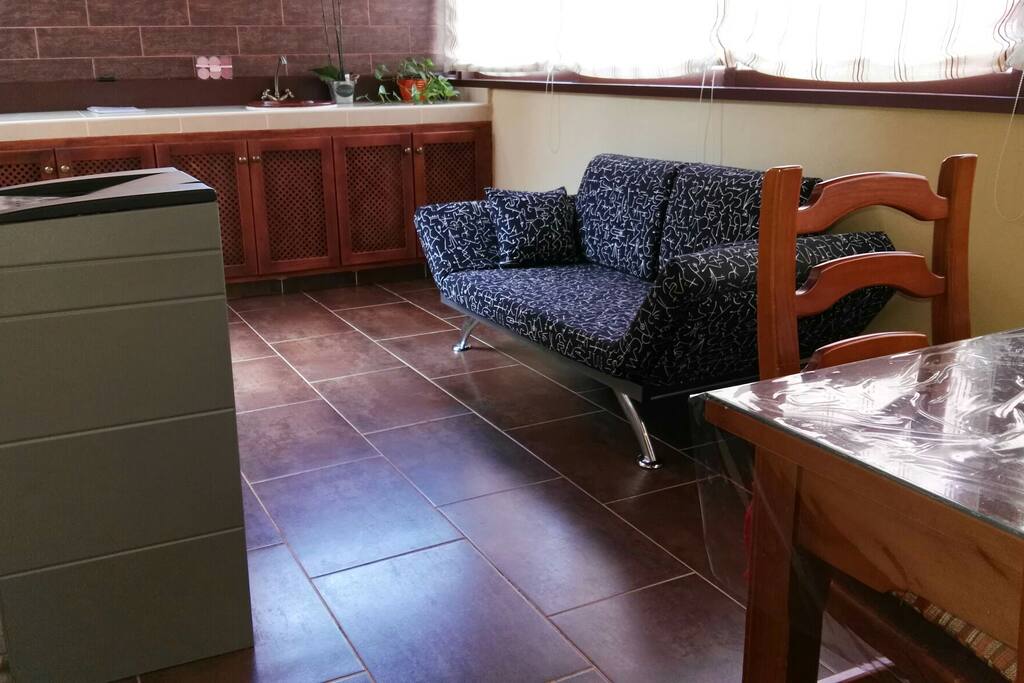 Salon de reuniones con estufa