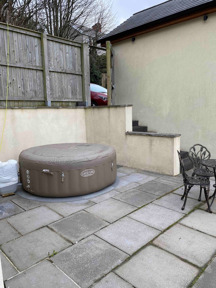 3 Best Hotels With Hot Tub In Swansea, UK Updated 2024 Trip101