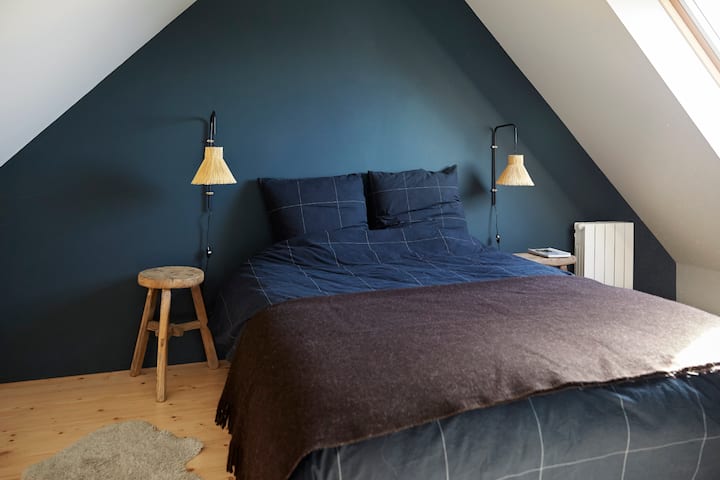 غرفة مزدوجة في الطابق العلوي