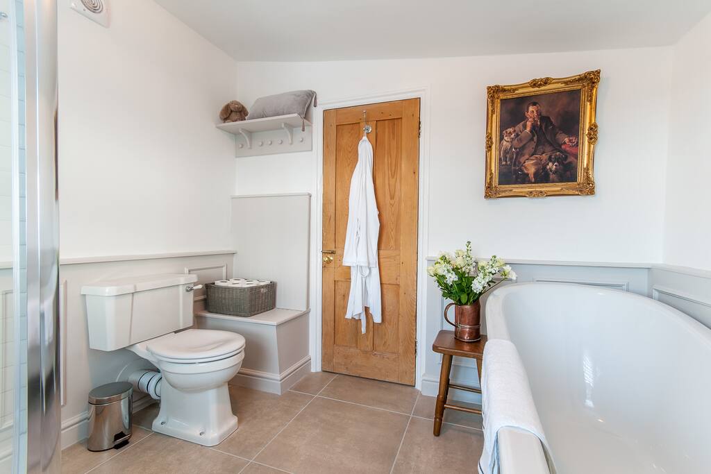 New luxury Burlington bathroom with extra long slipper bath (Feb 2018)
