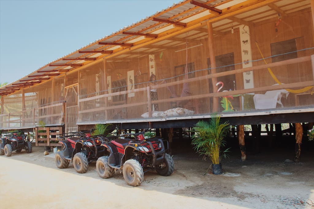 ATV's available at a small charge for our guests
Cuatrimotos disponibles para los huespedes