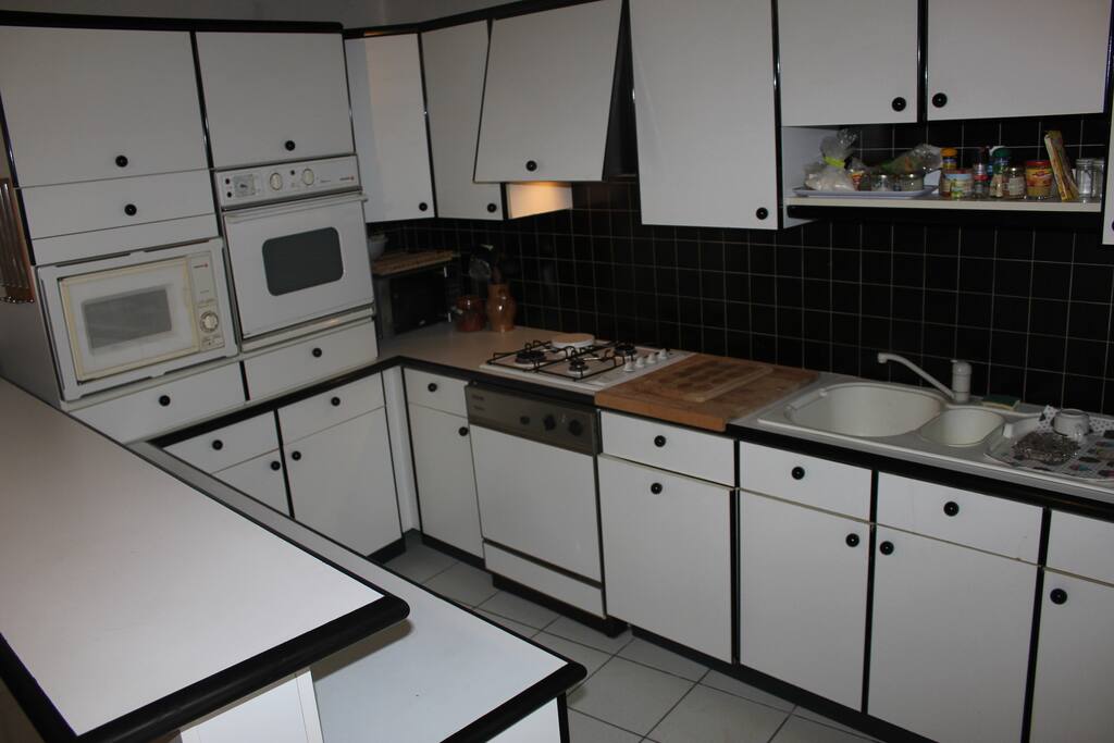 la cuisine et le bar