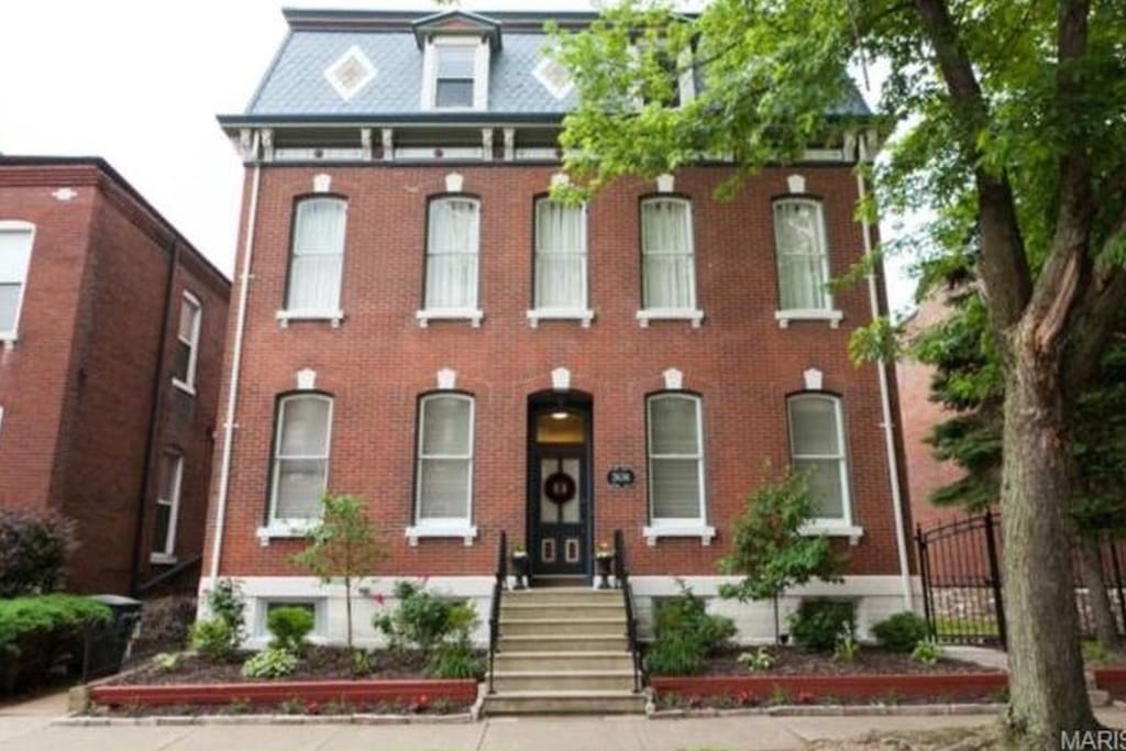 Historic & Spacious Home in Downtown St. Louis! - Houses for Rent in St. Louis, Missouri, United ...