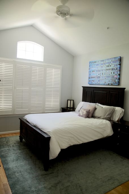 Private bedroom with great light and high ceilings