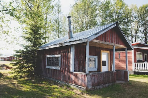 #4 Bowron Lake Lodge 1940s Rustic Cabin