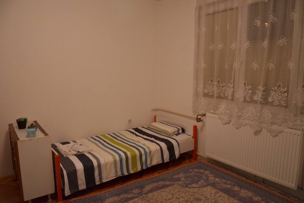 Fresh towels are also provided
