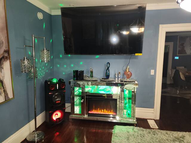 exquisite 6 beds living dining kitchen 2 bathroom gallery image 3