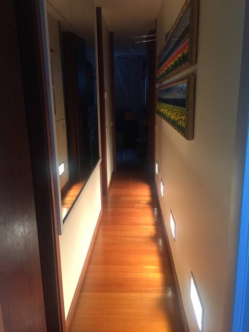 corridoio alle camere hall to the bedrooms