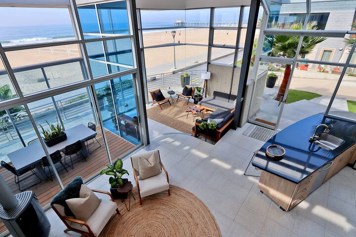 The Glass Beach House on The Strand gallery image 4