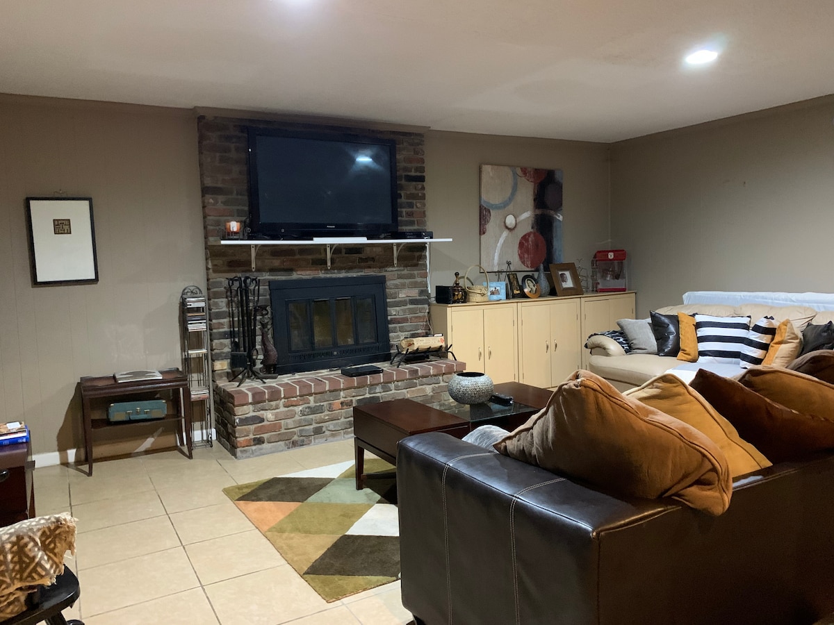 Woonkamer in de kelder 