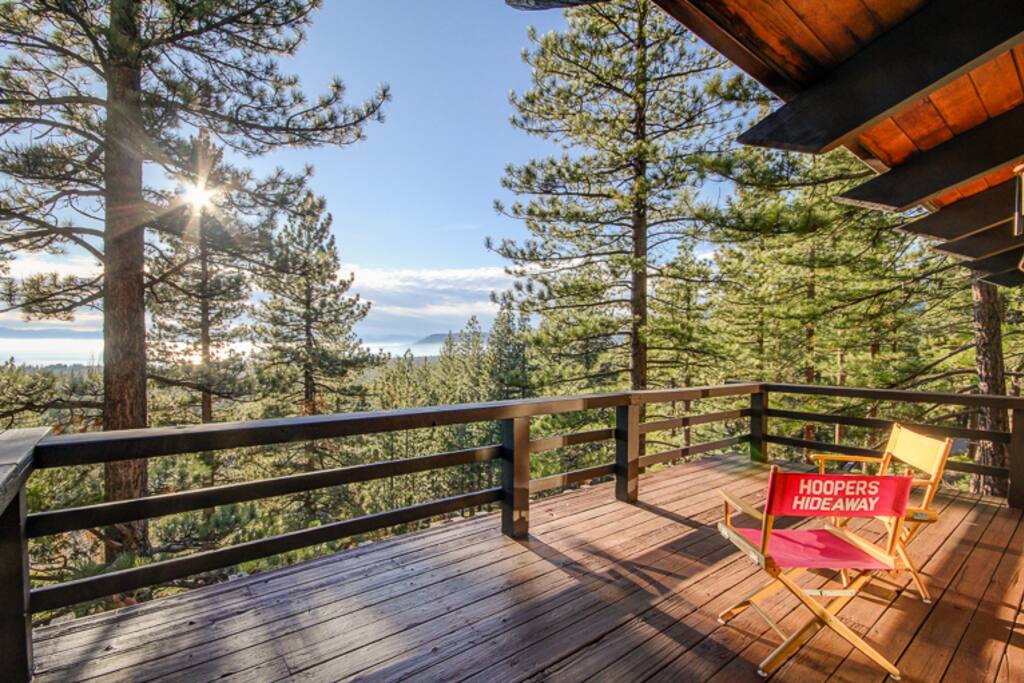Welcome to Hooper's Hideaway!