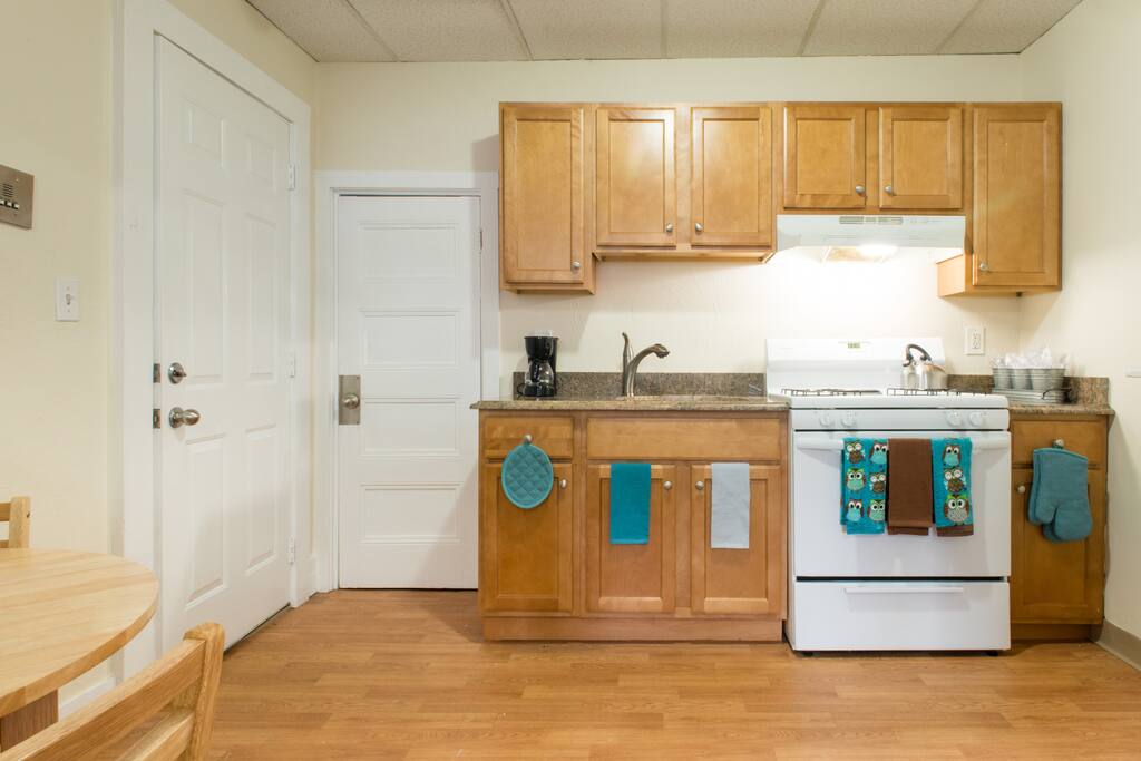 Plenty of space with this clean and modern spacious kitchen.