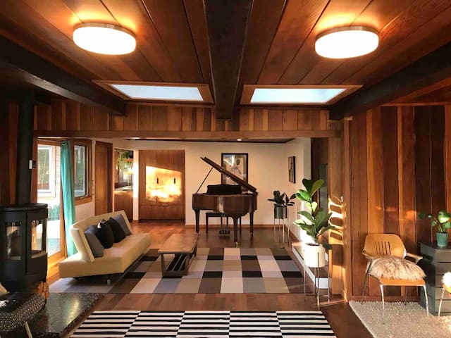 Natural Live Oak Retreat and Renewal