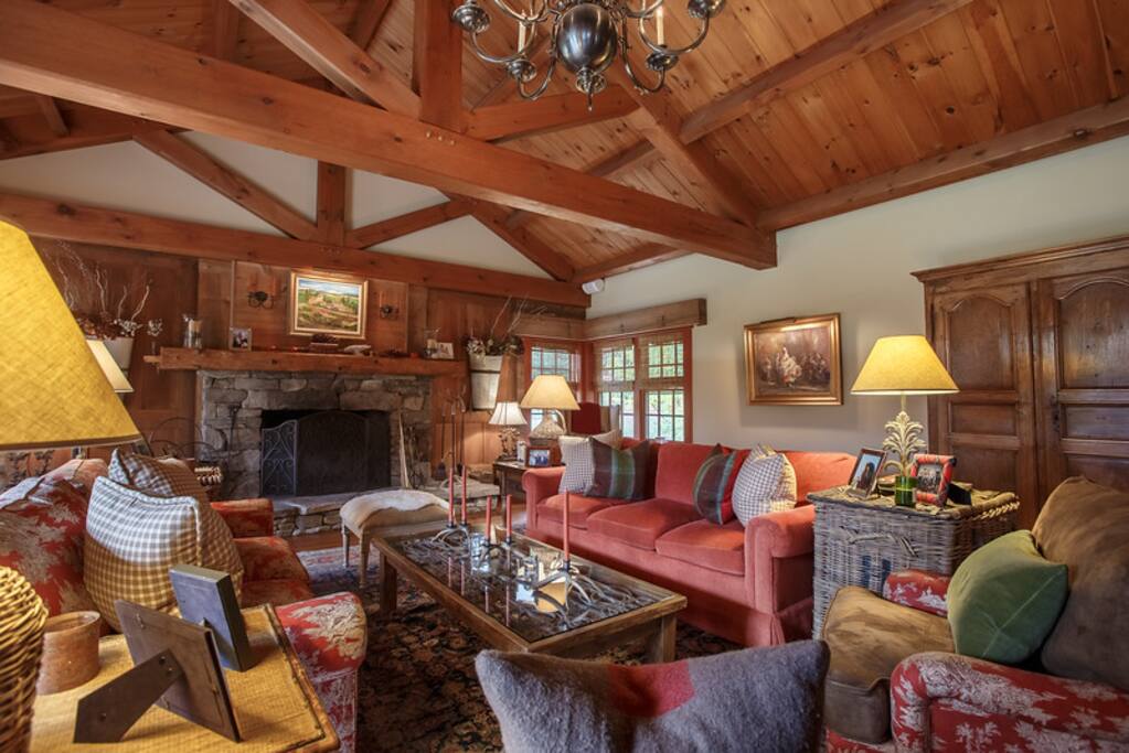 Main Level - Living Room