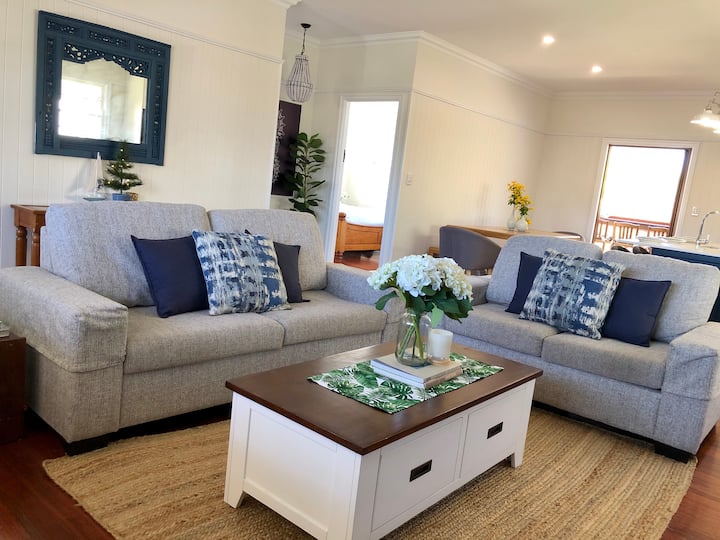 Family Beach House In The Heart Of Caloundra - Golden Beach