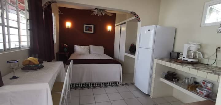 AFFORDABLE  &  CHARMING  CASITA
