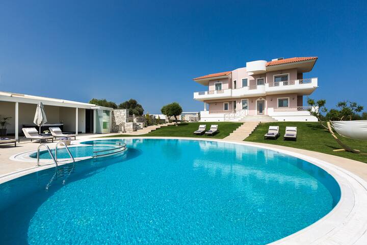 Aelia Residence, Wellness Retreat 100m² HeatedPool gallery image 3