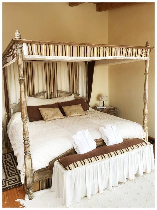 La habitación "Abuela" cuenta con cama Queen.