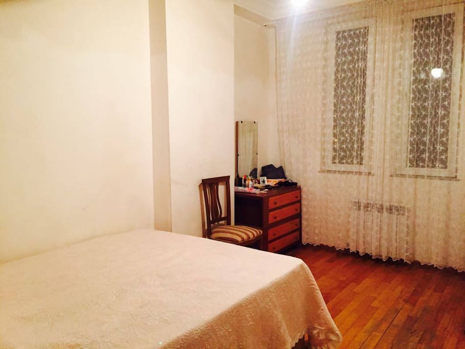 1 BEDROOM
