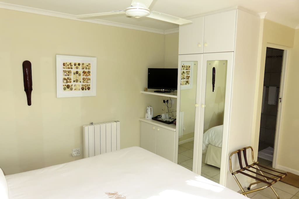 The Cottage Room with TV, Tea and Coffee tray and mini bar