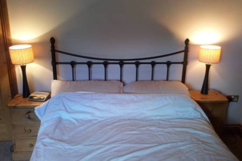 Cosy main bedroom