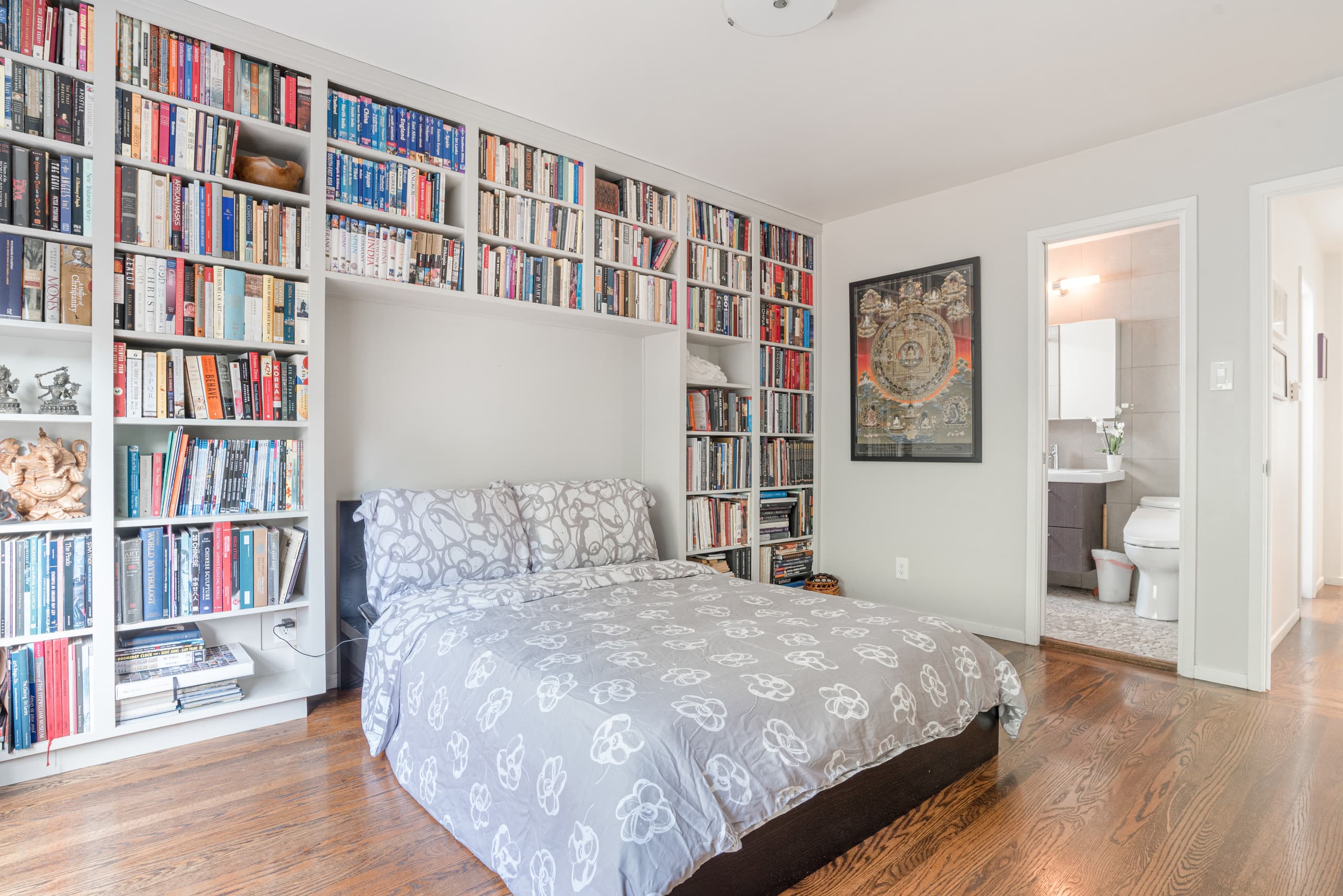 Home in San Francisco · ★4.94 · 4 bedrooms · 4 beds · 3 baths - Image 14