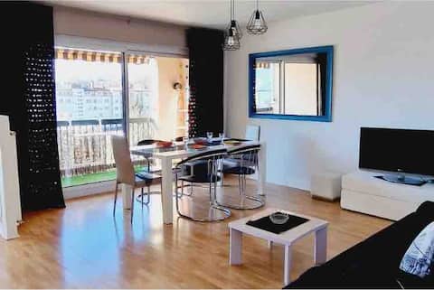 Hyper-central apartment