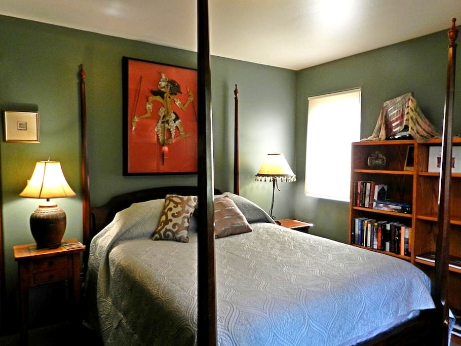 Guest bedroom