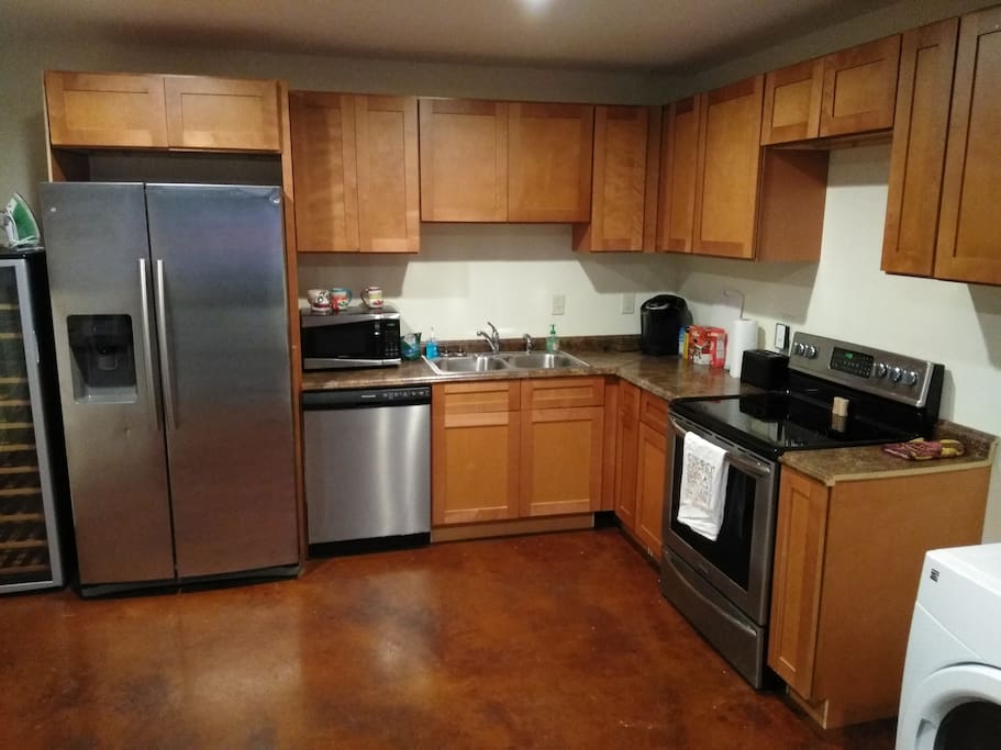 Full Kitchen