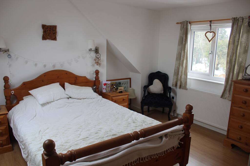 En-suite loft loft bedroom