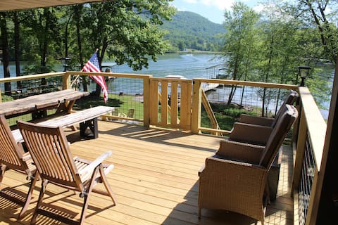 Waterfront and Mountain Views on Lake Chatuge